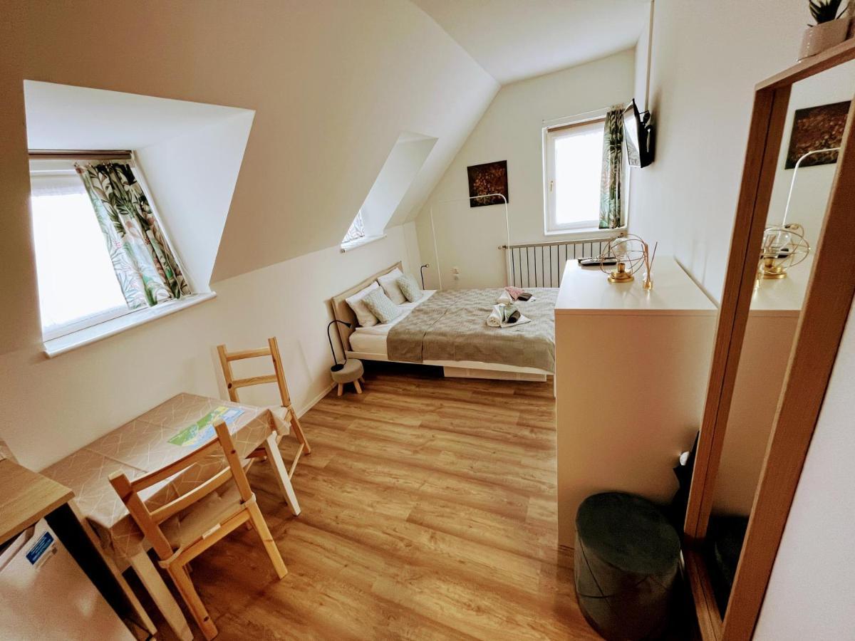 Hotel ReGoRi Ház Balatongyörök Esterno foto