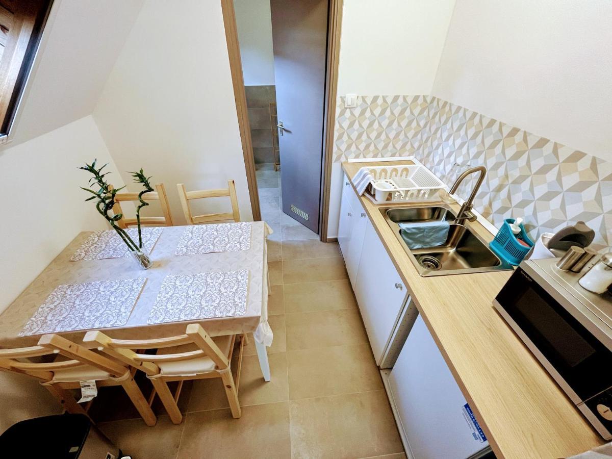 Hotel ReGoRi Ház Balatongyörök Esterno foto