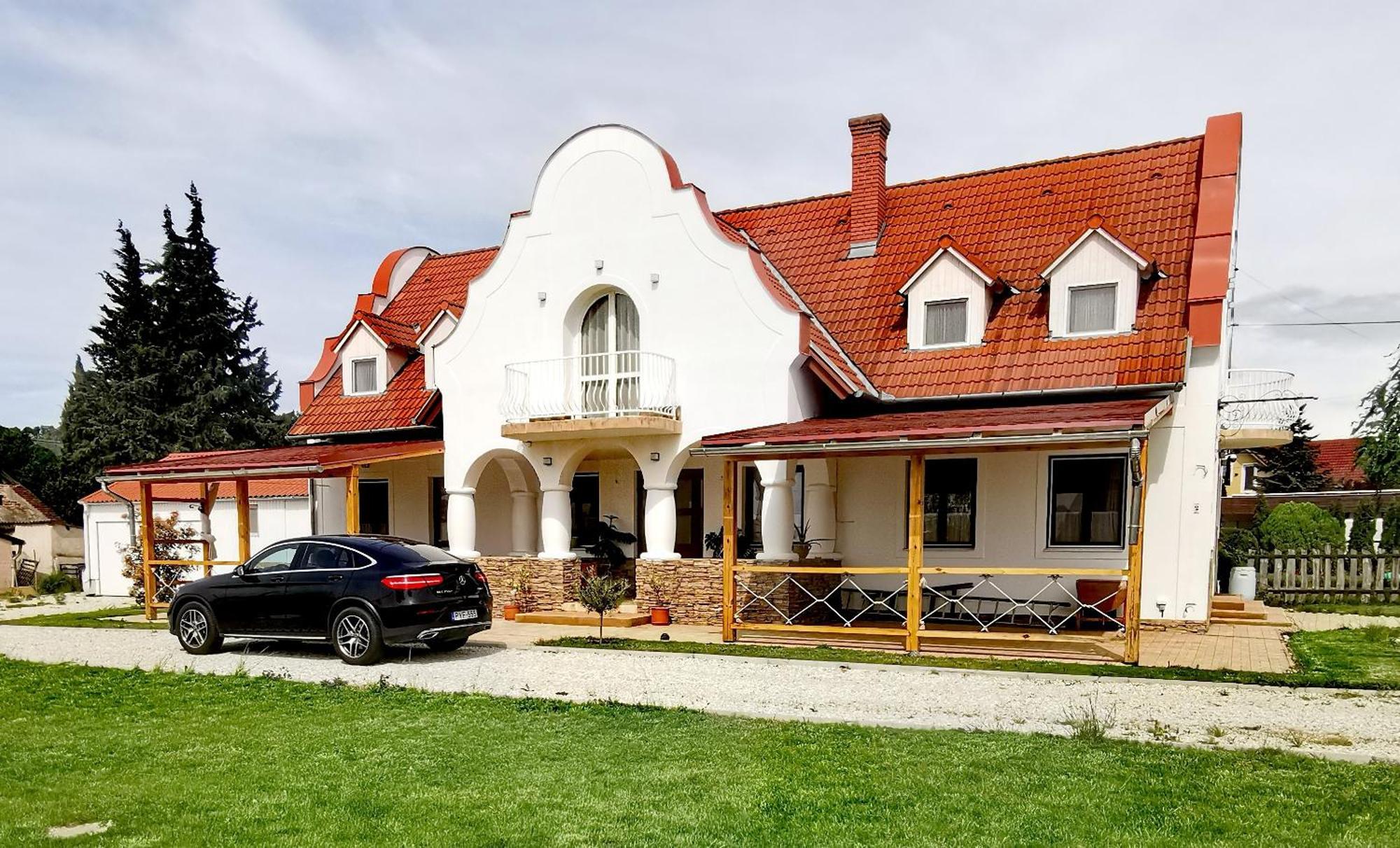Hotel ReGoRi Ház Balatongyörök Esterno foto
