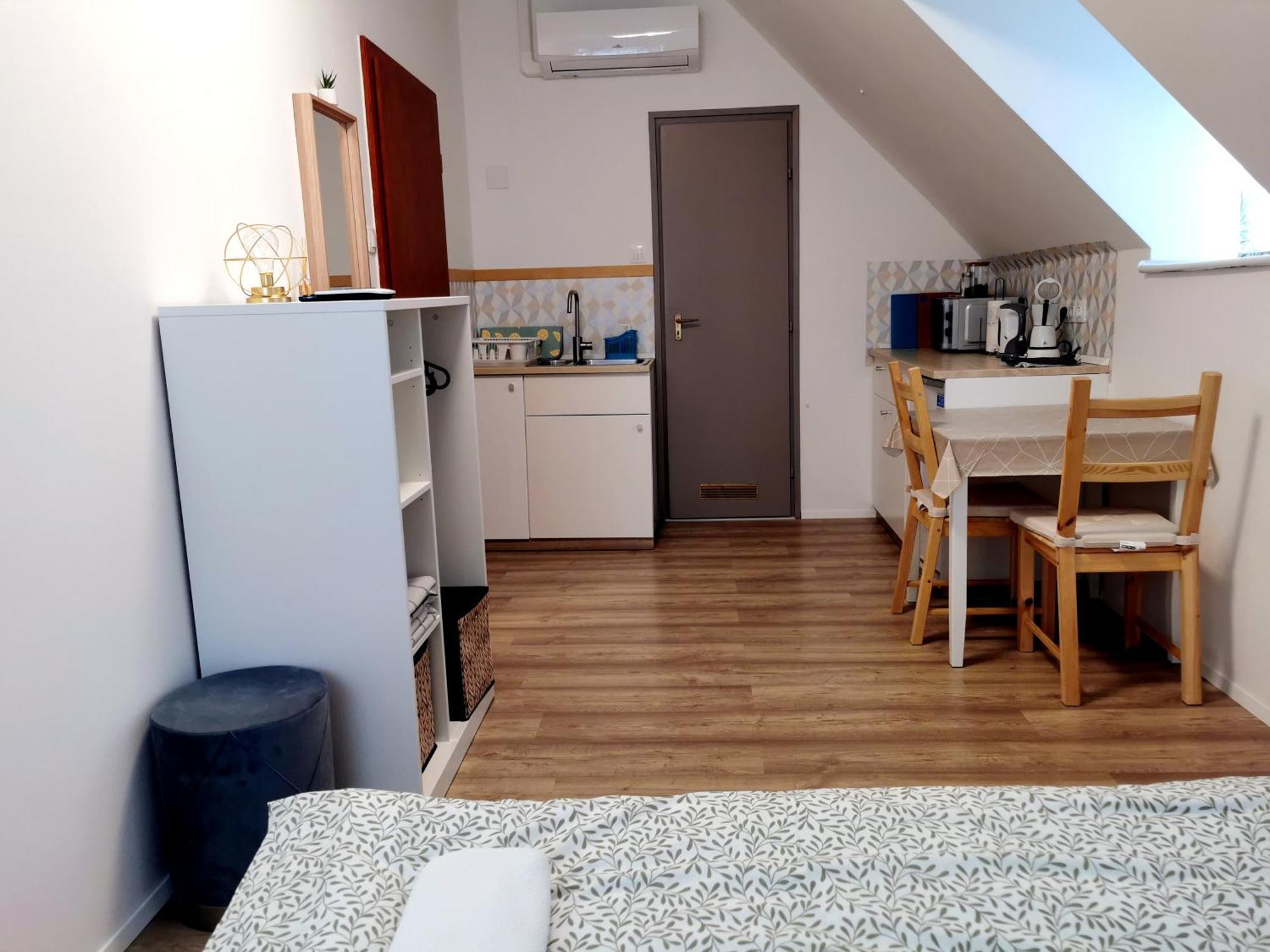 Hotel ReGoRi Ház Balatongyörök Esterno foto