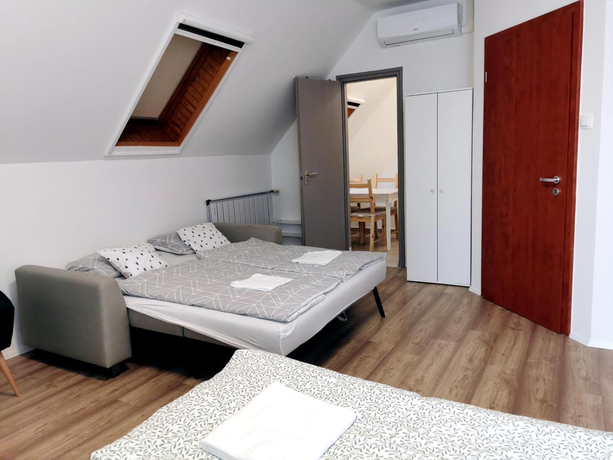 Hotel ReGoRi Ház Balatongyörök Esterno foto
